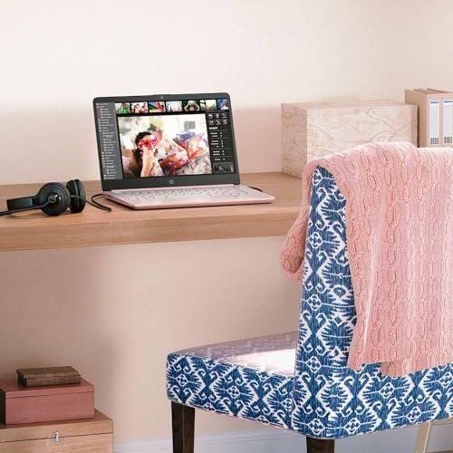 HP Essential Laptop. 14 HD Display. Intel Celeron N4120. 16GB RAM. 64GB eMMC. Webcam. HDMI. Wi-Fi. RJ-45. 1 Year Office 365. Windows 11 Home. Rose Gold:圖片 5